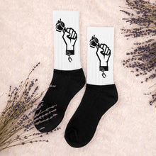 Load image into Gallery viewer, TRUST PEACE - Socks